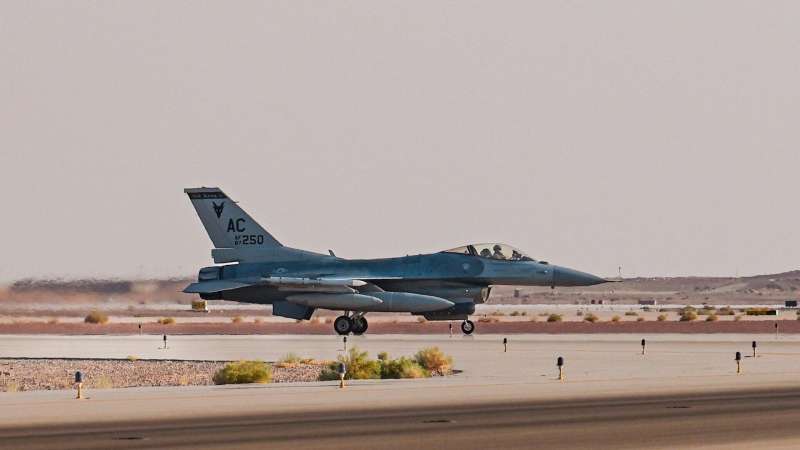 США нанесли более 70 авиаударов по целям ИГ* в Сирии